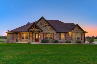 1720 County Road 212, Angleton, TX 77515