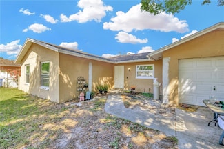 306 Brandywine Dr, Valrico, FL 33594