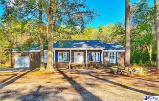 136 W Fairfield Rd, Dillon, SC 29536