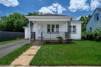 12 Jefferson St, Somerville, NJ 08876