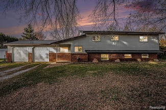 896 W Saginaw Rd, Mayville, MI 48744