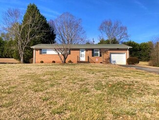 687 Thompson Rd, Rutherfordton, NC 28139