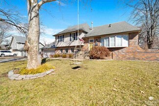2914 Nevada St, Manhattan, KS 66502