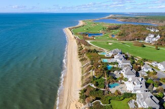128 Shore Dr W, Mashpee, MA 02649