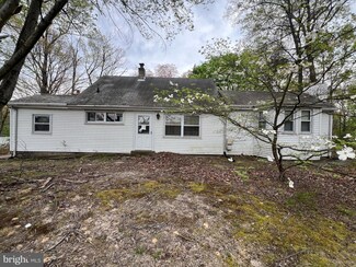 1834 Cedar Dr, Severn, MD 21144