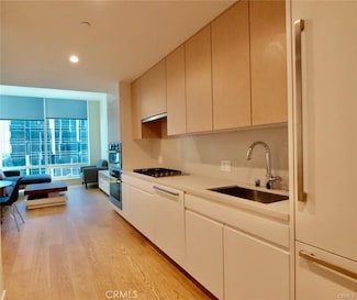 877 Francisco St Unit 1903, Los Angeles, CA 90017
