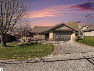 3691 Eastview Dr Unit 67, Traverse City, MI 49684