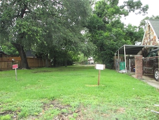 2115 Carolina Ave, Baytown, TX 77520