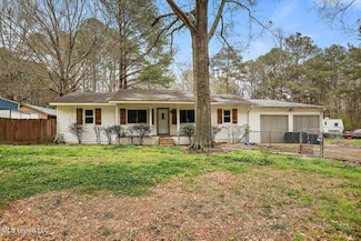 365 Applewood Ln, Brandon, MS 39042