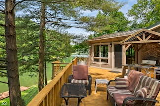 4126 E Rembrandt Dr, Martinsville, IN 46151