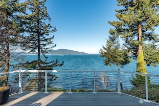 3408 Oakes Ave, Anacortes, WA 98221