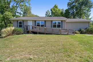 5876 N 42nd St, Augusta, MI 49012