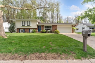 716 North Dr E, Marshall, MI 49068