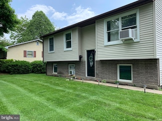 136 W Lytle Ave, State College, PA 16801