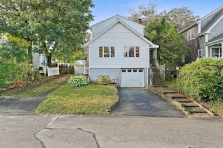 31 Bayview St, Marshfield, MA 02050