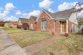 6884 Wrigley Dr, Cordova, TN 38018