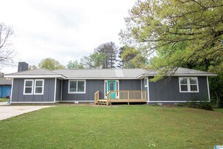 404 Avon Cir, Mount Olive, AL 35117