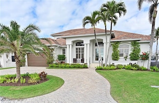 271 Bayview Ave, Naples, FL 34108