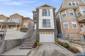 28 Oraton St, Newark, NJ 07104