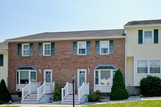 120 Newton Rd Unit 2C, Plaistow, NH 03865