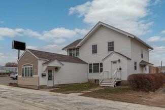 107 1st St NW, Austin, MN 55912