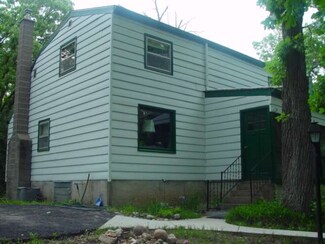 7970 Ridgeway Dr, Burlington, WI 53105