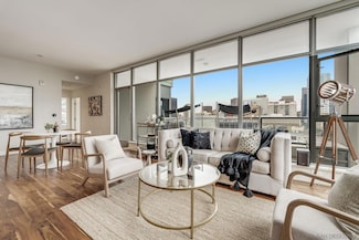 575 6th Ave Unit 902, San Diego, CA 92101