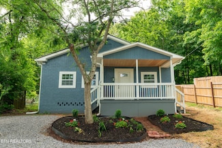 17047 Martel Rd, Lenoir City, TN 37772