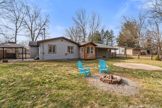 165 Mabel St NW, Comstock Park, MI 49321