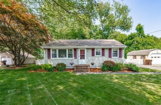 106 Channell Dr, Agawam, MA 01001