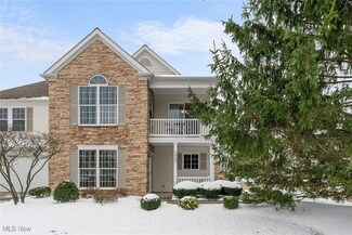 5658 S Greenway Ct Unit C, Cleveland, OH 44143