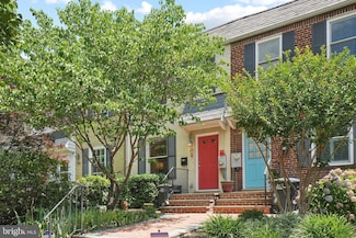 708 5th St SE, Washington, DC 20003