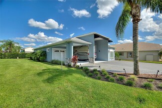 335 Travelers Dr, Polk City, FL 33868