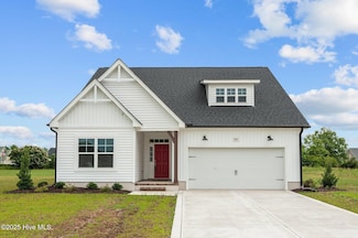2885 Tucker Hill Dr, Grimesland, NC 27837