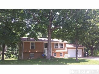 6500 6500 Elmwood Dr, Greenfield, MN 55357