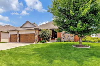 2616 N Paradise Ct, Wichita, KS 67205