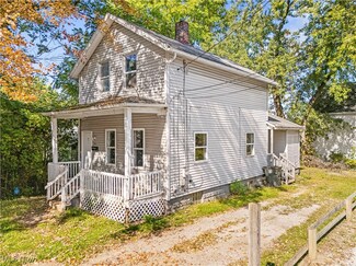 289 Sumner Ct, Akron, OH 44311