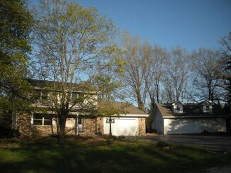 8113 214th Ave, Bristol, WI 53104