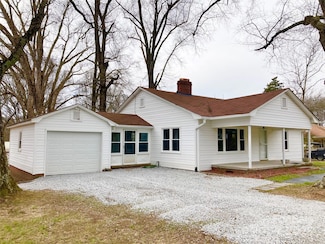 211 W 1st St, Landis, NC 28088