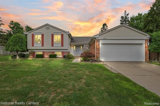 13947 Ashurst St, Livonia, MI 48154