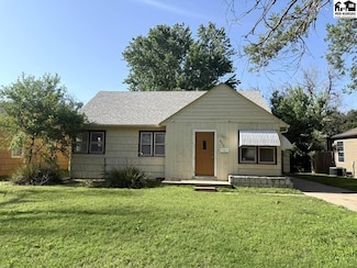 808 W 22nd Ave, Hutchinson, KS 67502