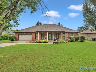 2316 Little Cove Rd, Owens Cross Roads, AL 35763