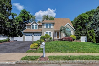 8 Shadow Ridge Ct, Howell, NJ 07731