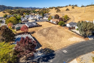 4135 Shetland Way, Lake Nacimiento, CA 93446