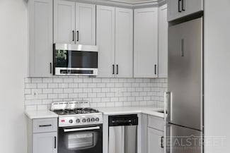 1401 Dean St Unit 2B, Brooklyn, NY 11216