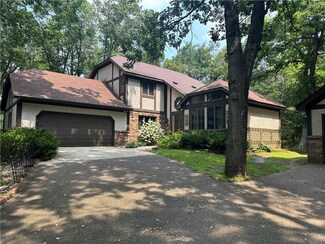 366 Brookwood Dr, Hudson, WI 54016