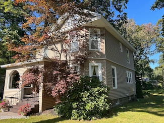 25 Ray St, Schenectady, NY 12309