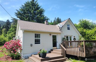 5660 Bell Creek Rd, Deming, WA 98244