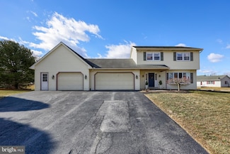 12 Kings Ct, Gordonville, PA 17529