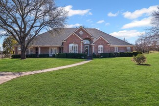 1918 Circleview Dr, Weatherford, TX 76087